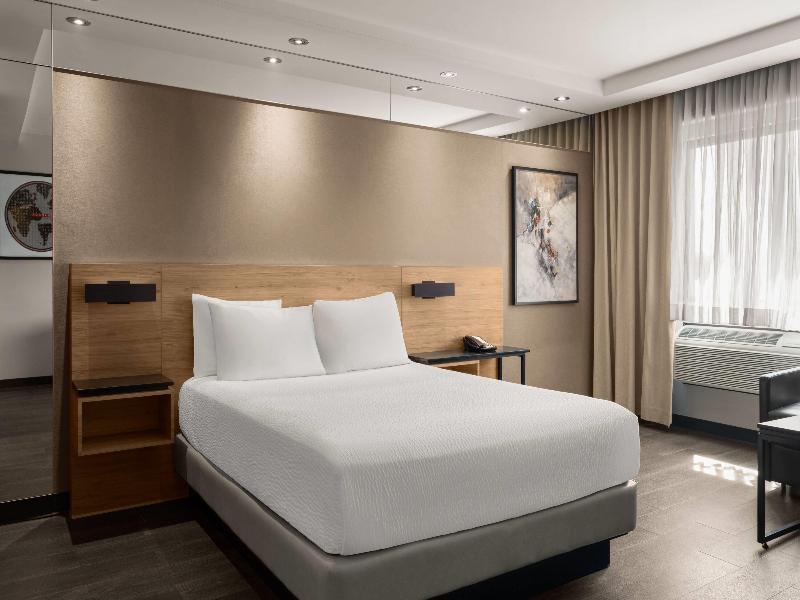 DOUBLE QUEEN BED NON SMOKING