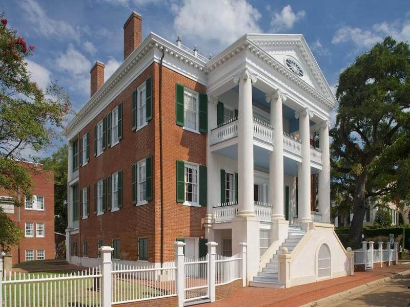 Choctaw Hall Bed and Breakfast image