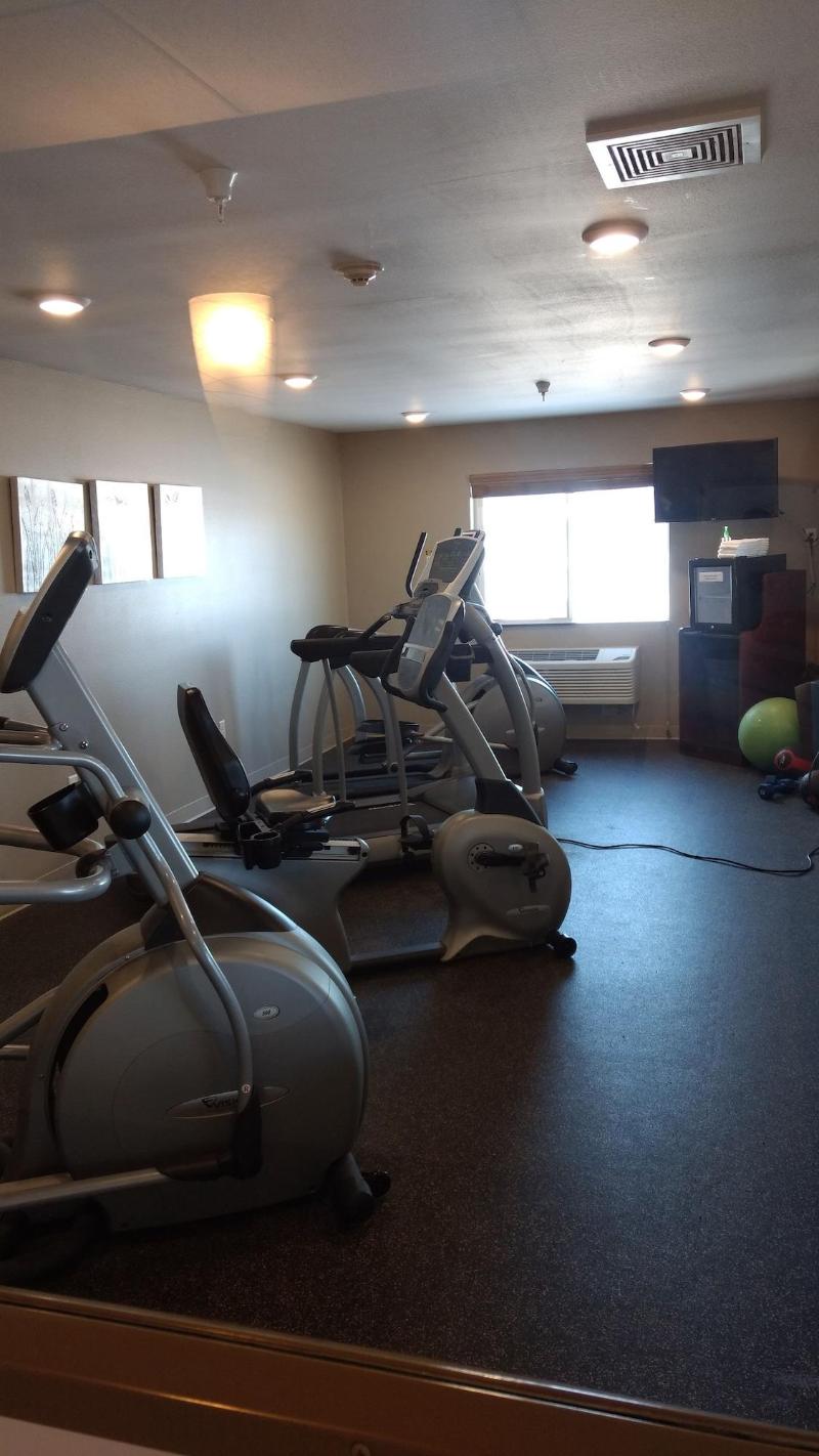 Grandstay Hotel Suites Thief River Falls image