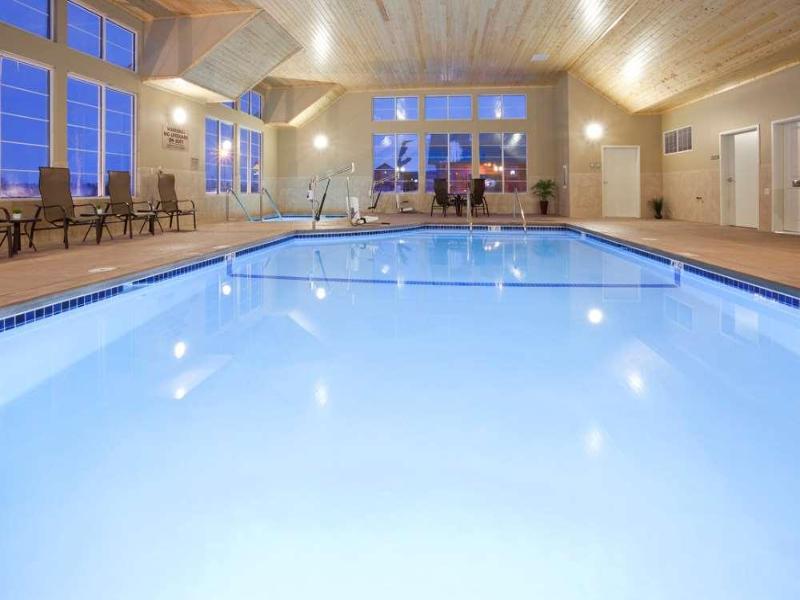 Grandstay Hotel Suites Thief River Falls image