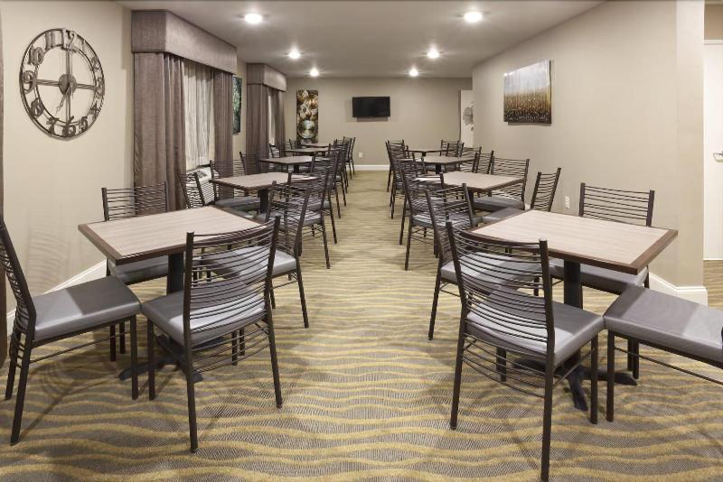Grandstay Hotel Suites Thief River Falls image