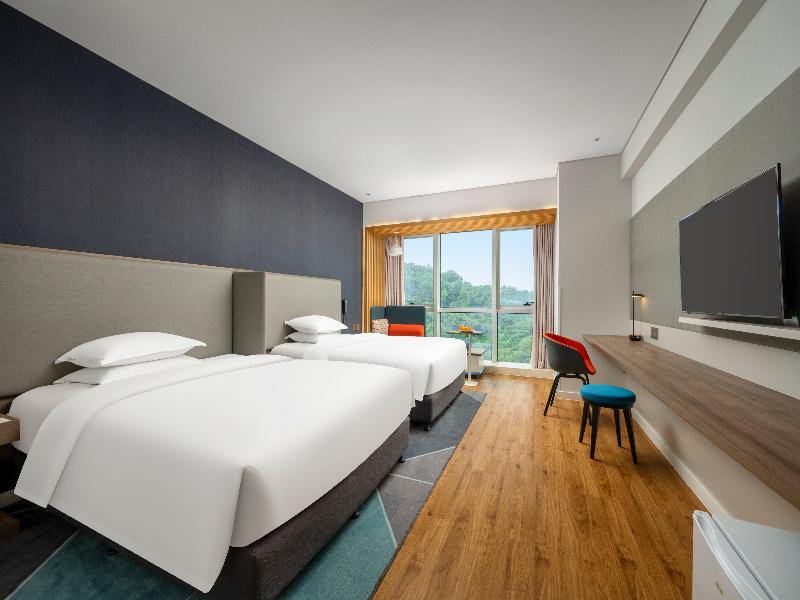 Holiday Inn Express Jiangmen Jianghai image