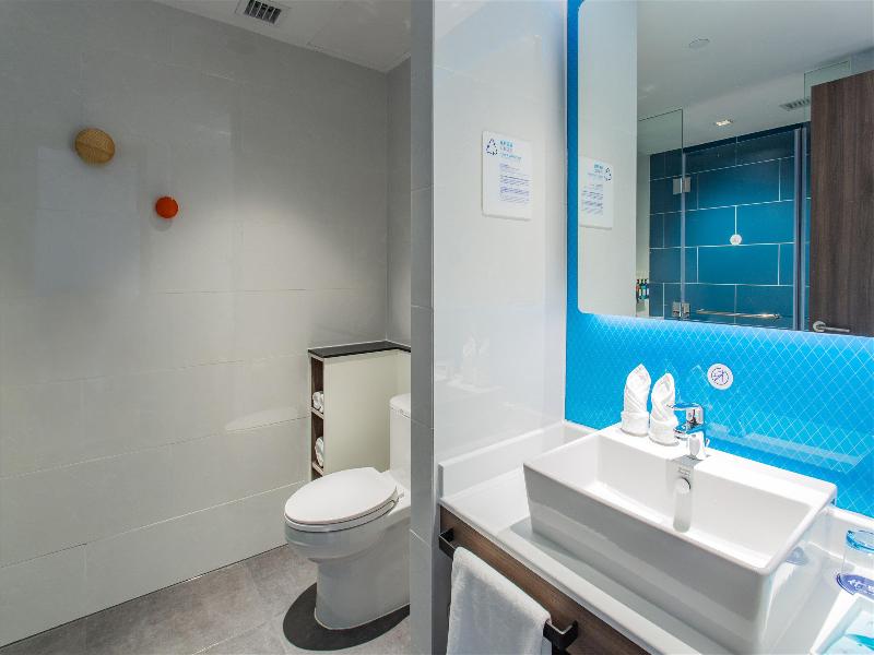 Holiday Inn Express Jiangmen Jianghai image
