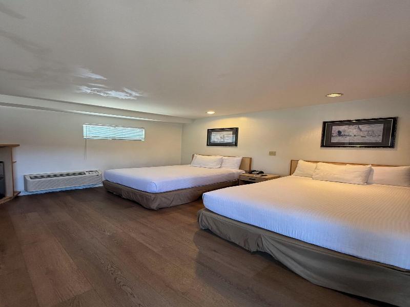 Jolly Roger Hotel image