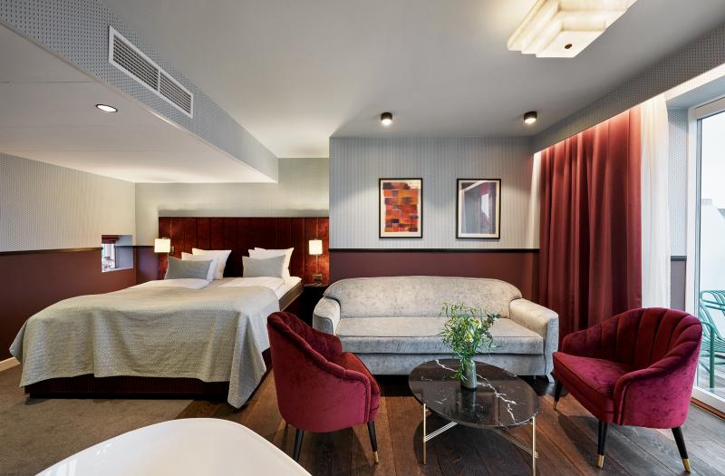 Wide Hotel image