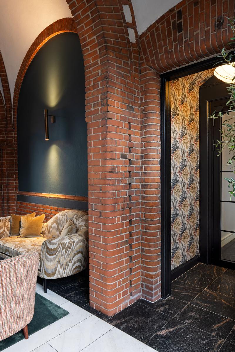 Wide Hotel image