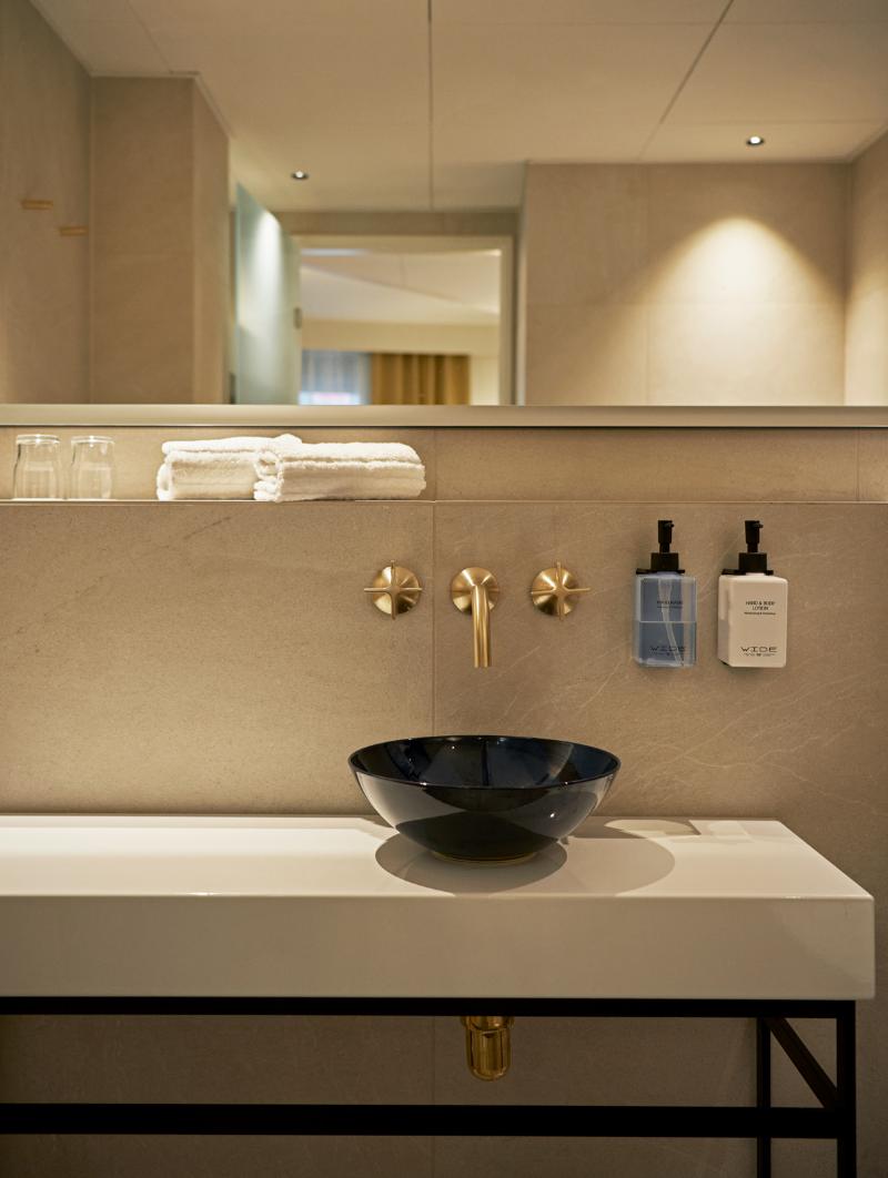 Wide Hotel image
