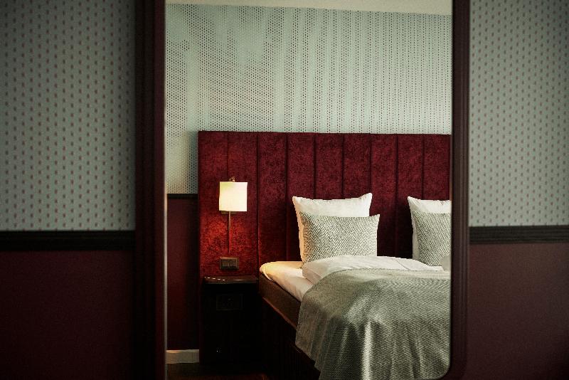 Wide Hotel image