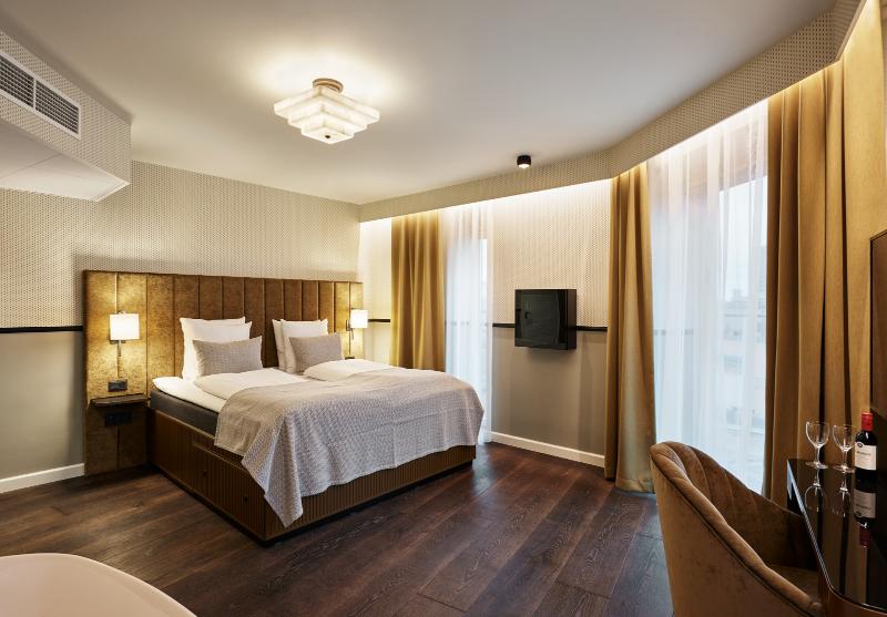 Wide Hotel image
