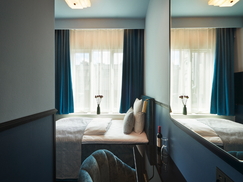 Wide Hotel image
