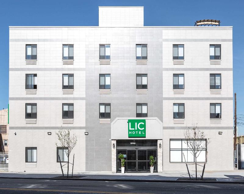 Lic Hotel image