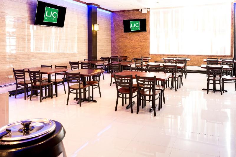 Lic Hotel image