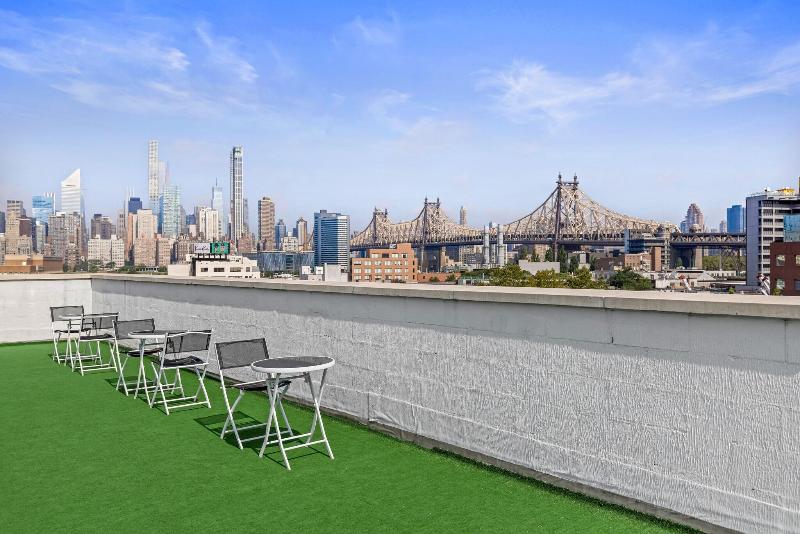 Lic Hotel image