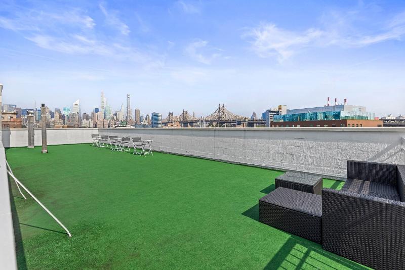 Lic Hotel image