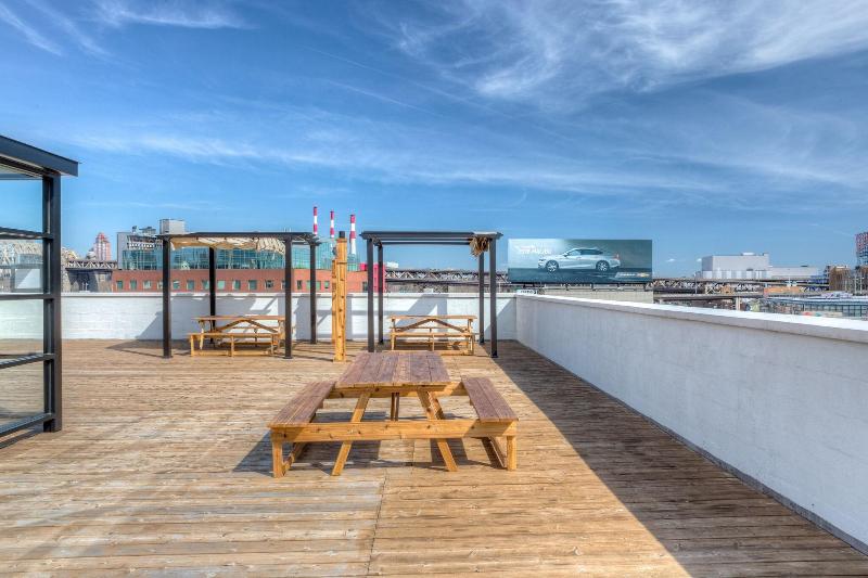 Lic Hotel image