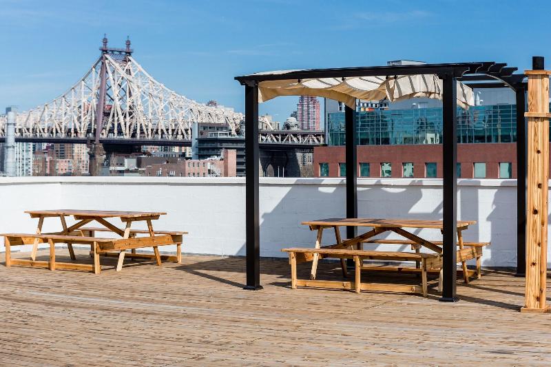 Lic Hotel image