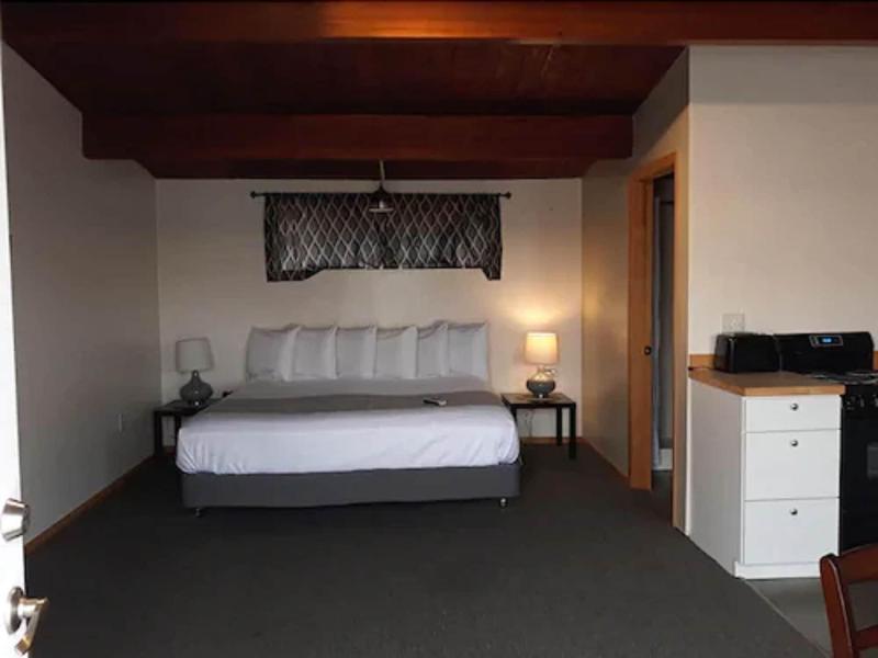 The Pioneer Motel image
