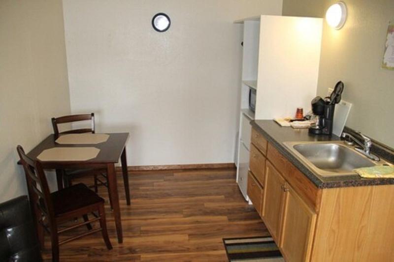 The Pioneer Motel image