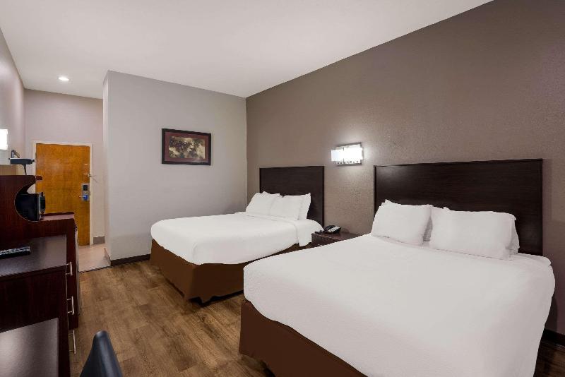 Rodeway Inn image
