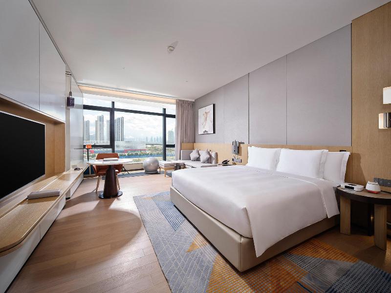 Even Hotels Nanjing Yangtze River image