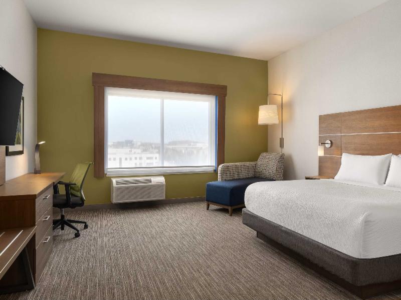 Holiday Inn Express & Suites Aurora image