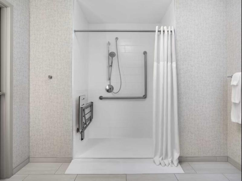 Holiday Inn Express & Suites Aurora image