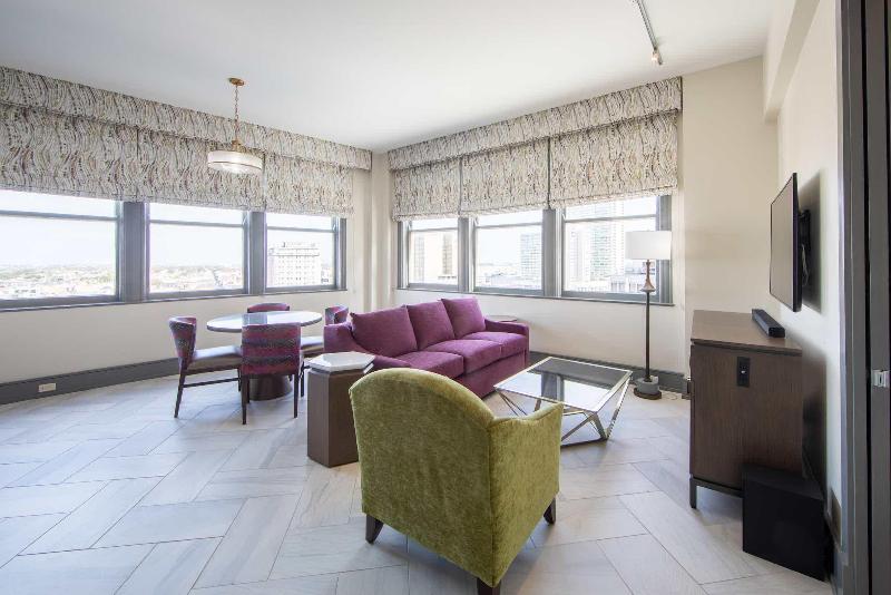 Holiday Inn Club Vacations New Orleans Resort image