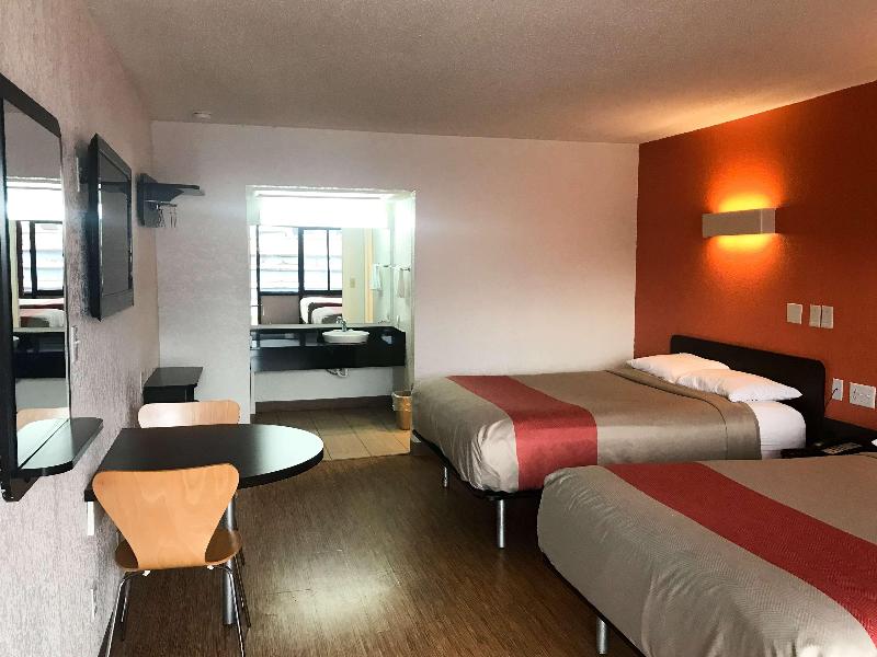 Motel 6 Sallisaw, OK 4