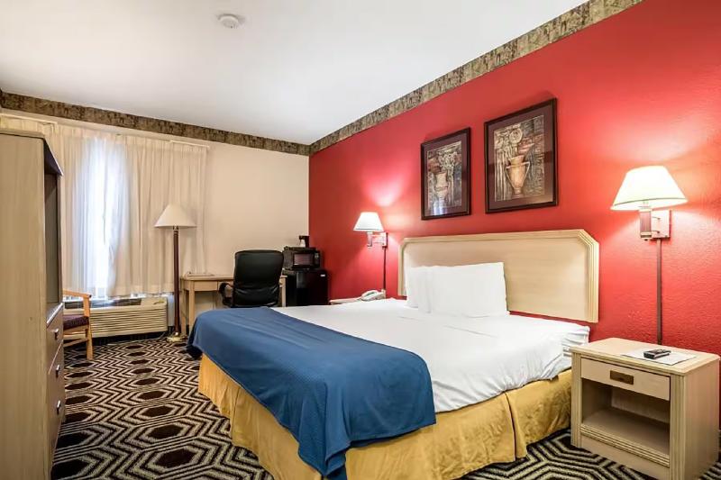 Bed room
