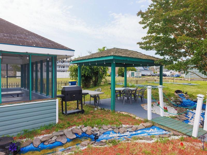Atlantic Shores Inn And Suites