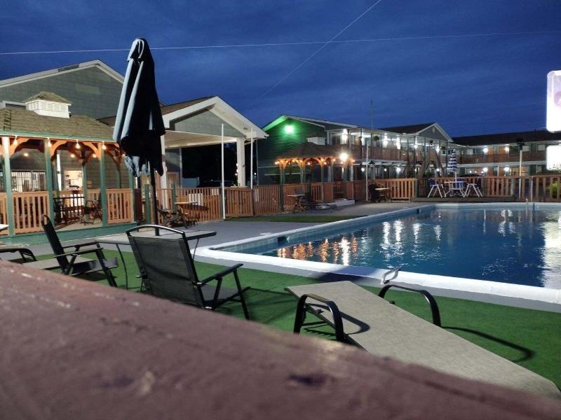 Atlantic Shores Inn And Suites