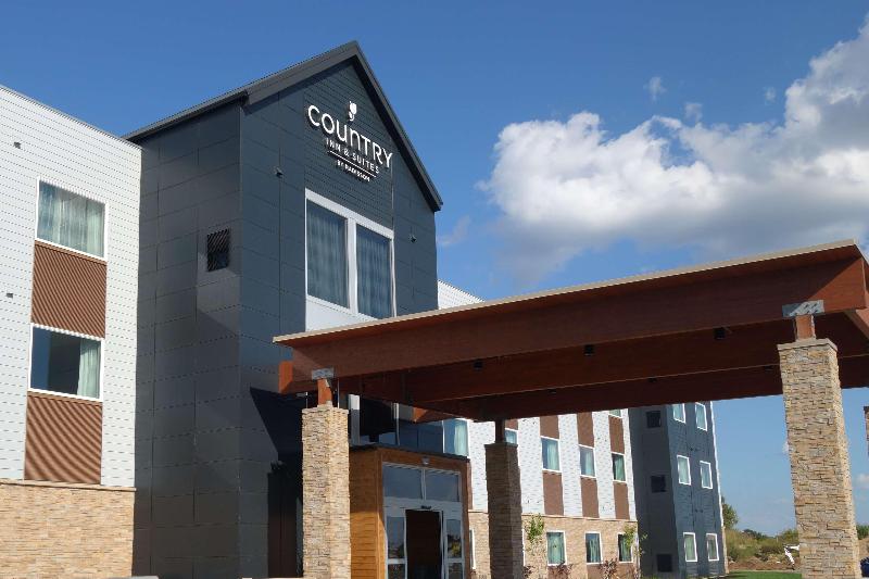 Country Inn & Suites By Radisson, Ft. Atkinson, Wi image