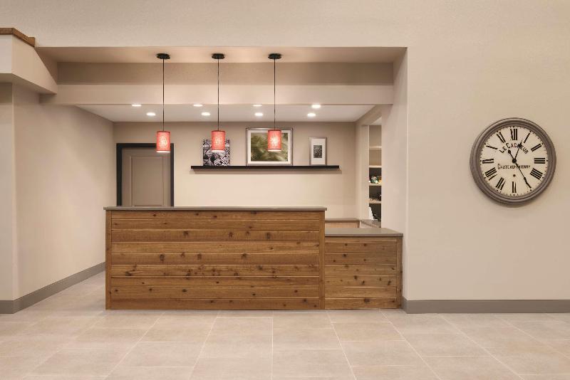 Country Inn & Suites By Radisson, Ft. Atkinson, Wi image