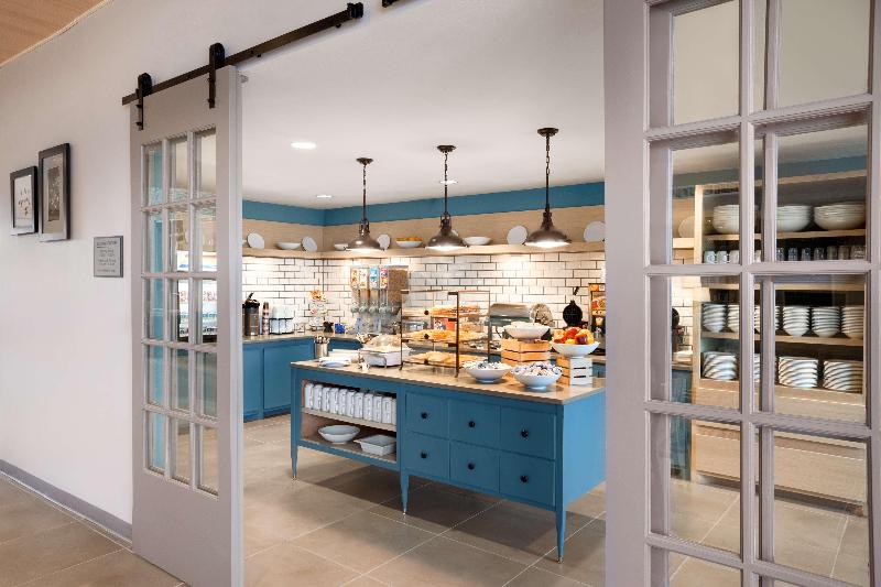 Country Inn & Suites By Radisson, Ft. Atkinson, Wi image