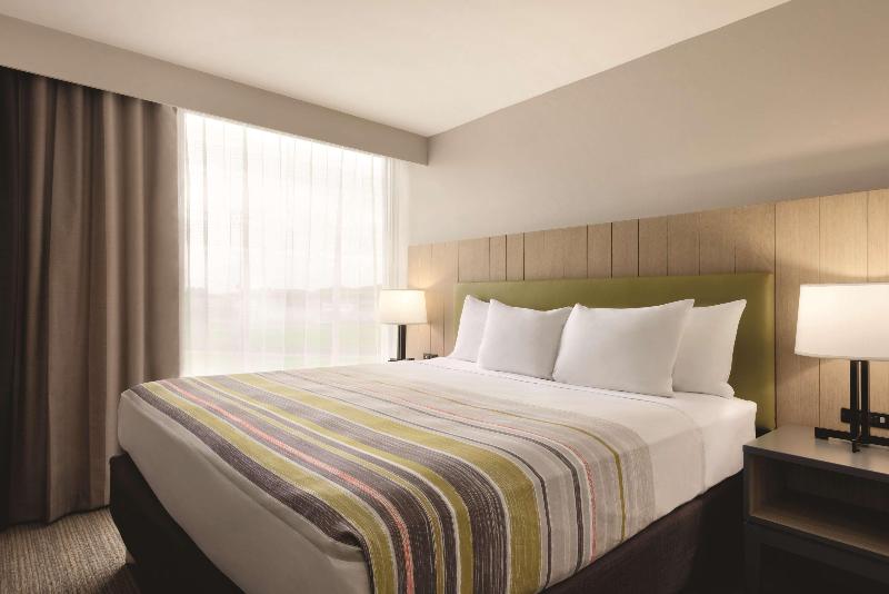 Country Inn & Suites By Radisson, Ft. Atkinson, Wi image