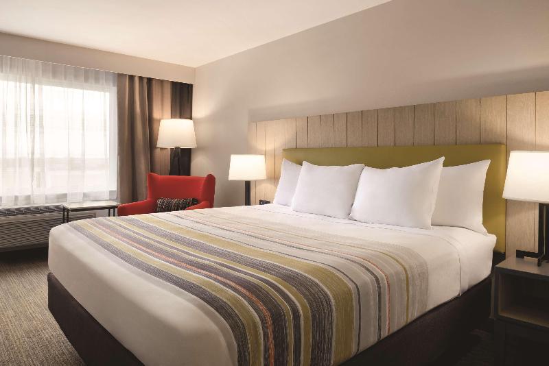 Country Inn & Suites By Radisson, Ft. Atkinson, Wi image