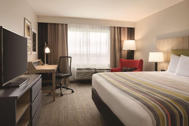 Country Inn & Suites By Radisson, Ft. Atkinson, Wi image