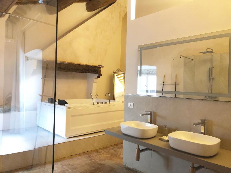 Allegra Toscana image