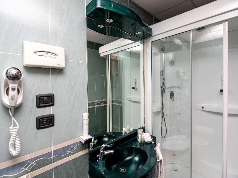 Blu Hotel, Sure Hotel Collection by Best Western image