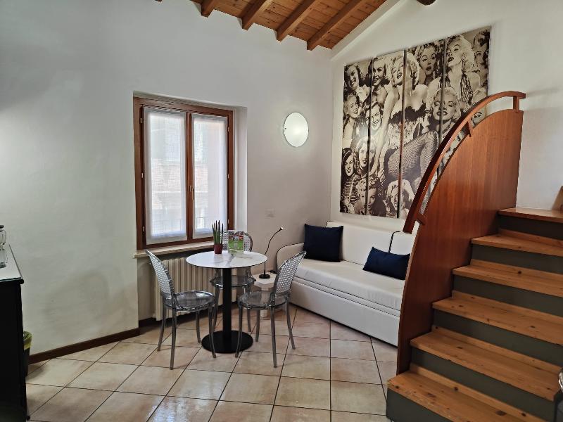 Giardino Giusti House & Court image