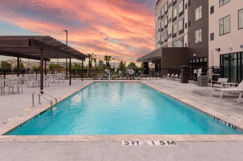 Even Hotels Shenandoah The Woodlands image
