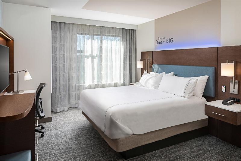 Even Hotels Shenandoah The Woodlands image