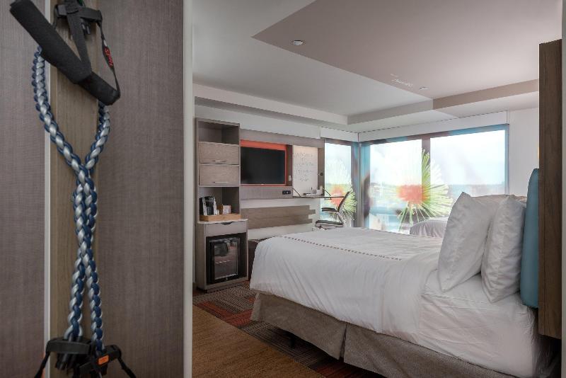 Even Hotels Shenandoah The Woodlands image