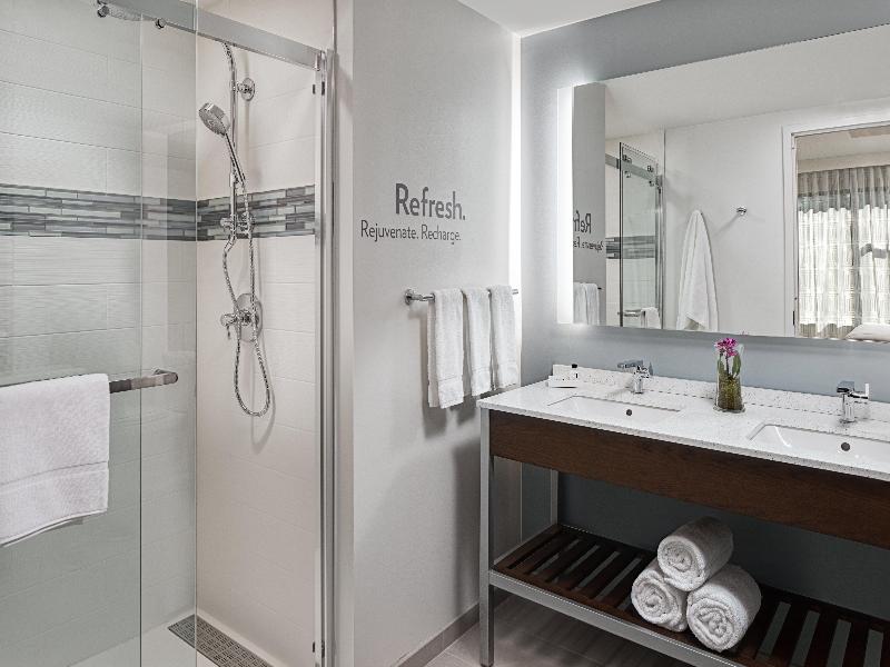 Even Hotels Shenandoah The Woodlands image