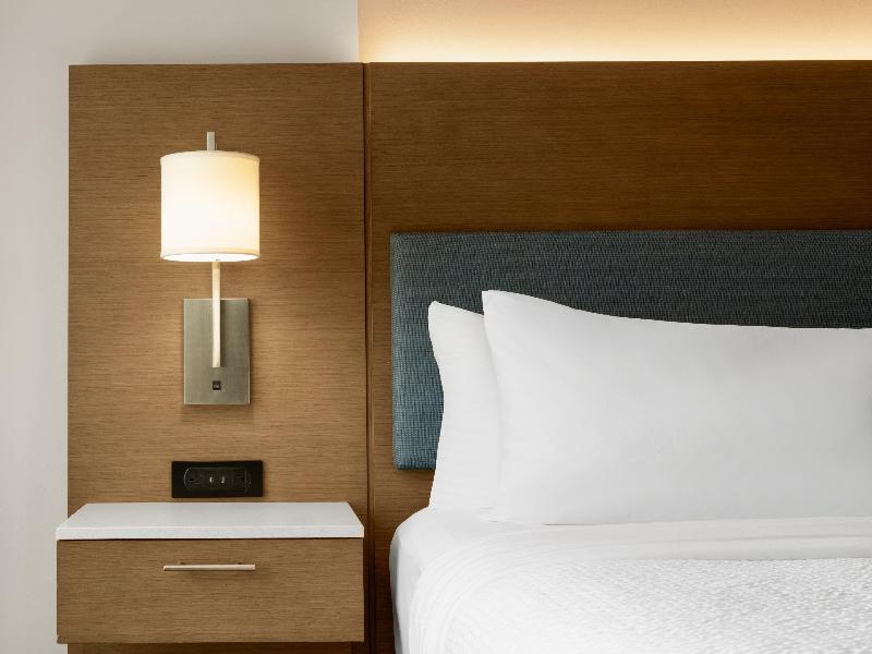 Even Hotels Shenandoah The Woodlands image