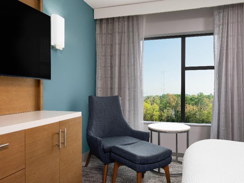 Even Hotels Shenandoah The Woodlands image