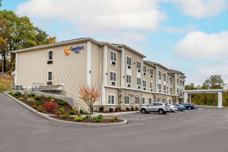 Comfort Inn Brewster image