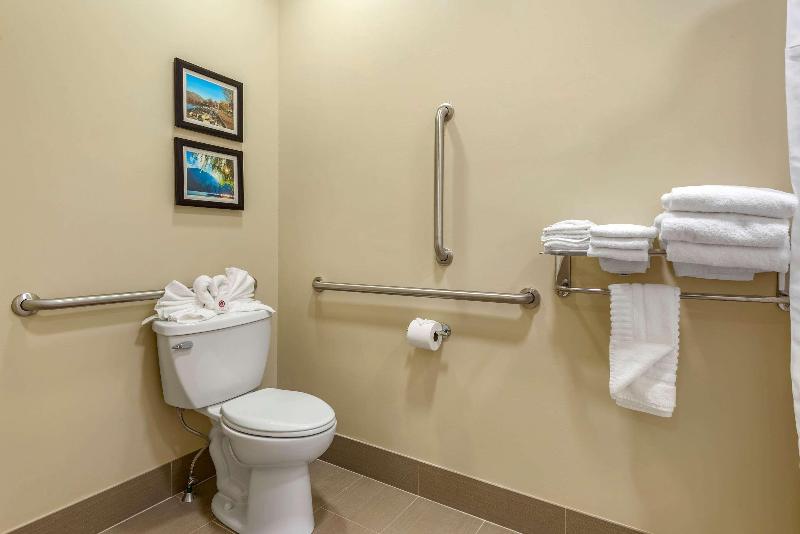 Comfort Inn Brewster image