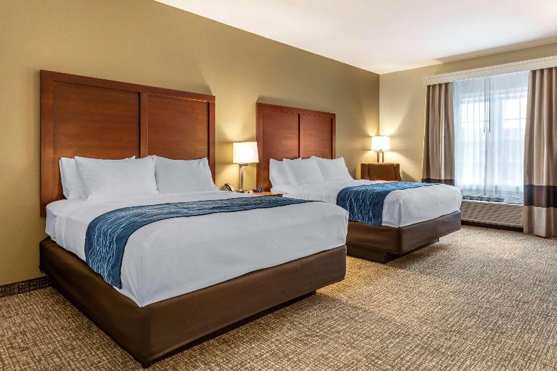 Comfort Inn Brewster image