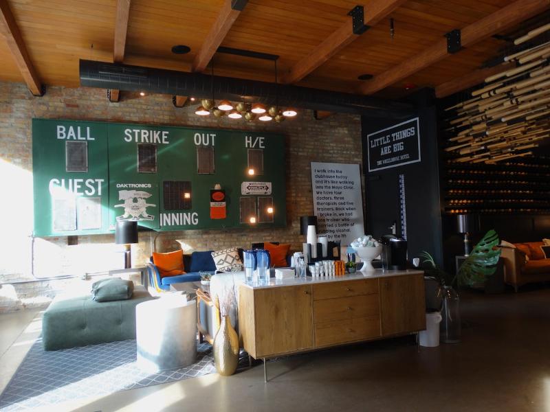 The Chicago Hotel Collection Wrigleyville — view